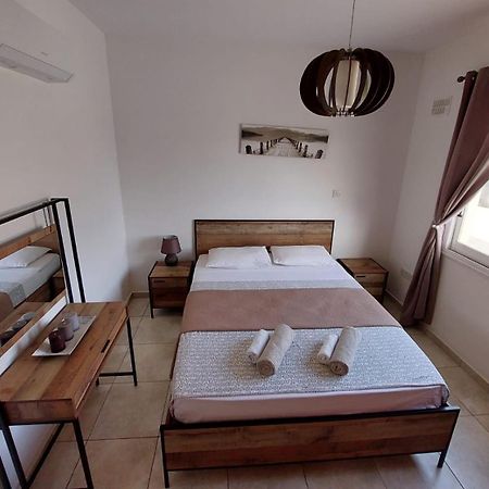 Joanne'S Cosy 1 Bdrm Apt Paphos 外观 照片