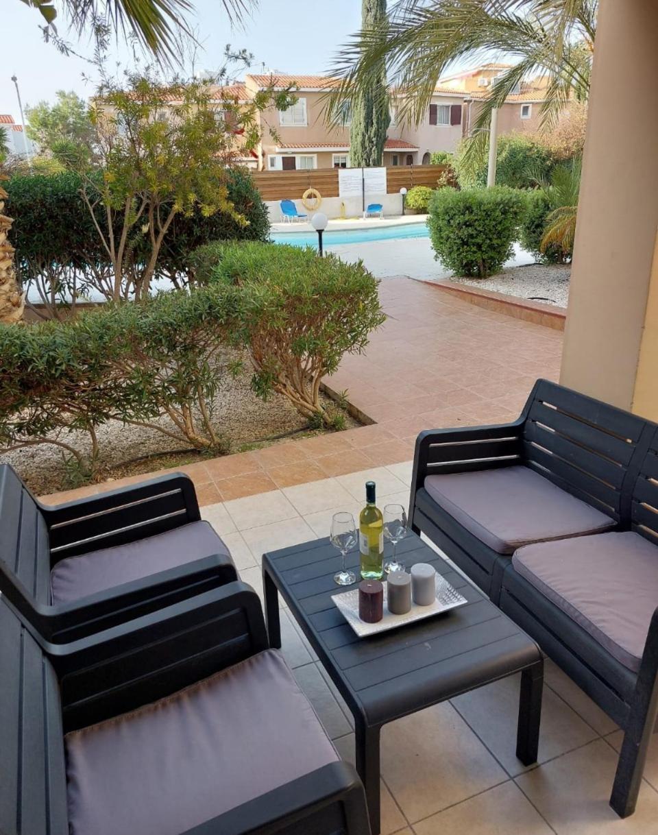 Joanne'S Cosy 1 Bdrm Apt Paphos 外观 照片